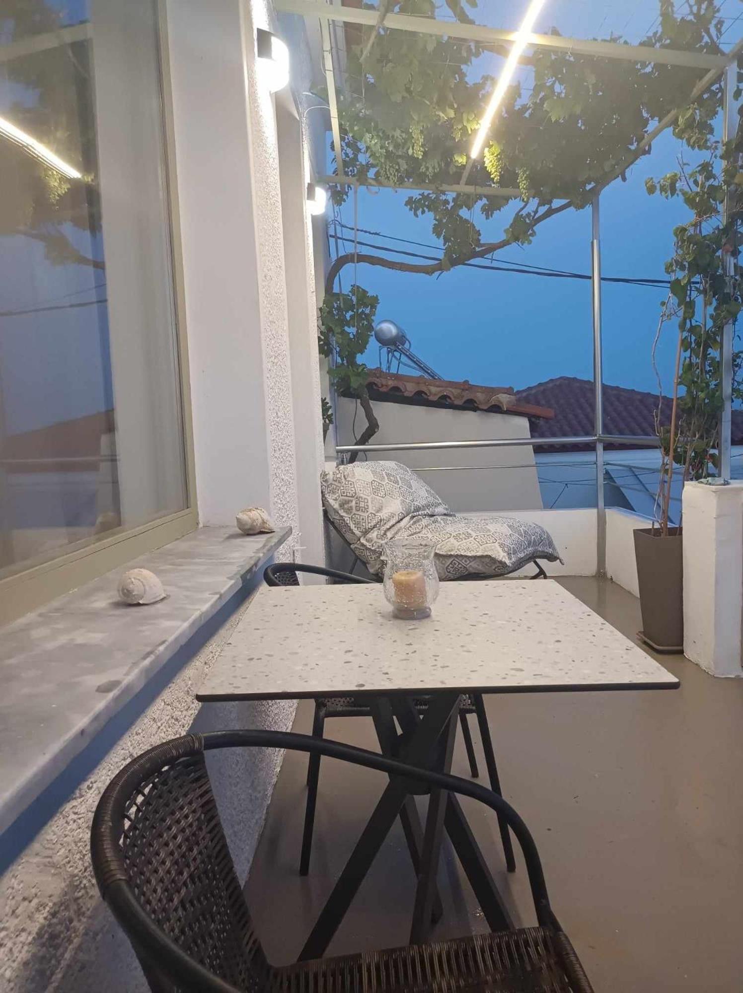 Appartement Michalelis Loft & Cave à Plomari Extérieur photo